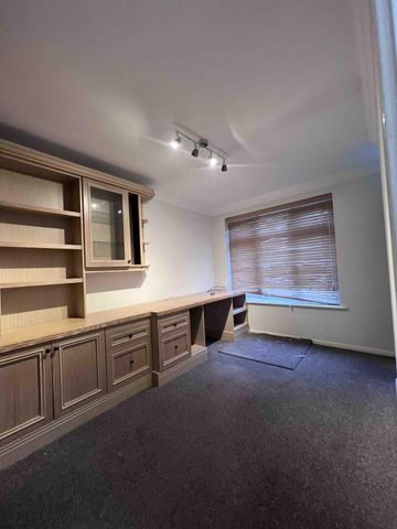 5 Bed Detached house to let in Enfield - Photo 5