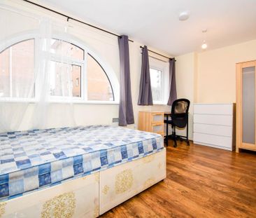 5 bedroom terraced house to rent - Photo 2