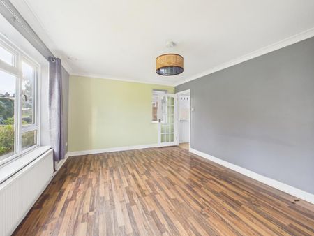 3 bedroom semi-detached house to rent - Photo 4