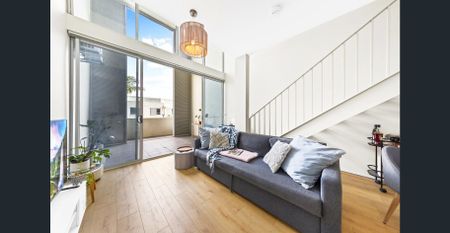 Townhouse Style 1 bedroom Apartment + Study area + 1.5 bathroom next to waterside!! - Photo 2