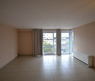 Mooi twee slaapkamer appartement, centraal gelegen, in Oostduinkerk... - Photo 1