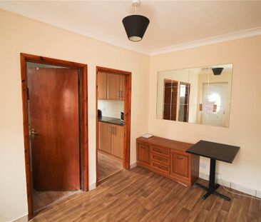 4 bedroom apartment to rent - Photo 3