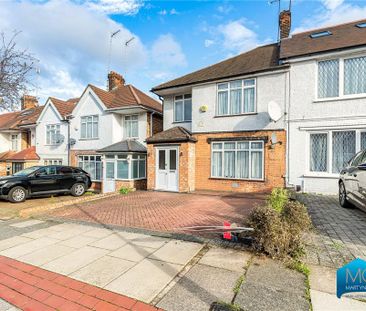 3 bedroom semi-detached house to rent - Photo 2