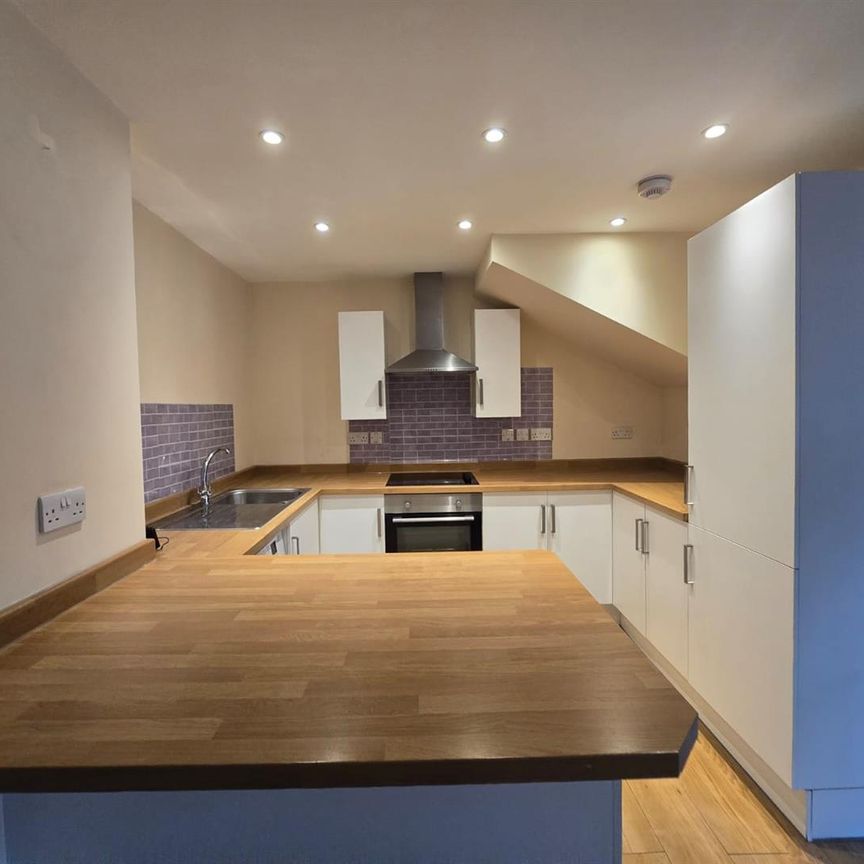 High Street, Bromley BR1, London - Photo 1