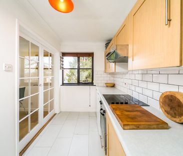 2 bedroom apartment to rent - Photo 5