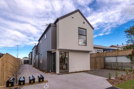 2/15 Waltham Road, Sydenham - Photo 3