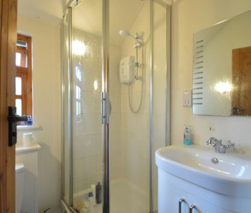 2 bedroom detached bungalow to rent - Photo 5