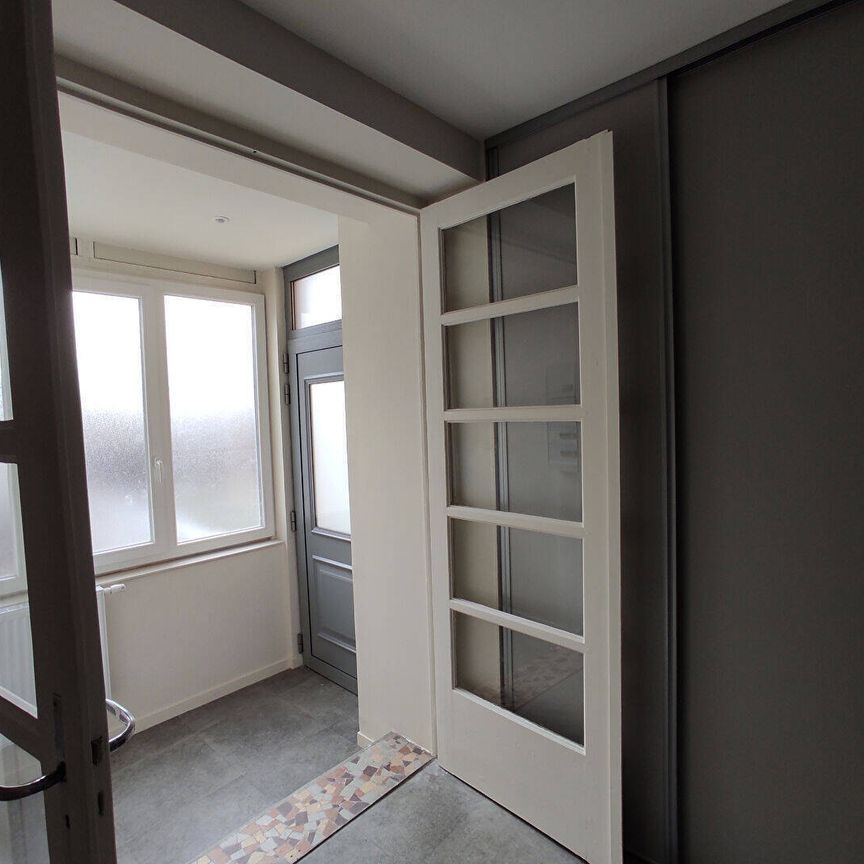 Location appartement 2 pièces 58 m² à Bourg-en-Bresse (01000) - Photo 1