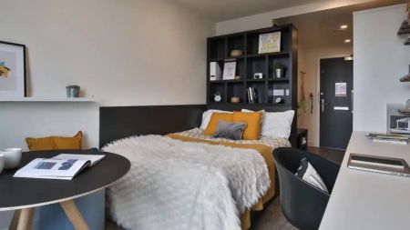 Bronze Studio - Photo 3