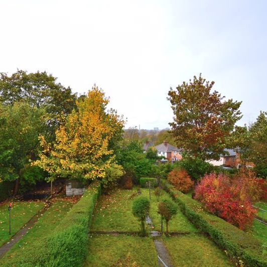 Greenoak Crescent,, Stirchley,, Birmingham - Photo 1