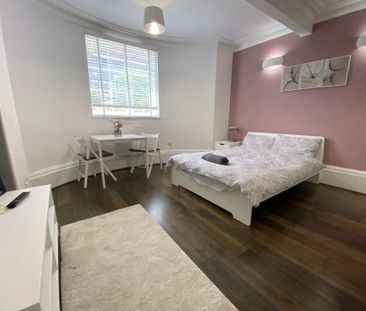 Studio to rent - Photo 3