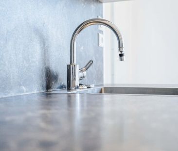 WOW I RENOVIERT I BALKON I NÄHE LENDPLATZ I BADEWANNE I MODERNER SC... - Foto 3