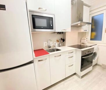 Piso en alquiler en Calle de la Marina - Photo 6