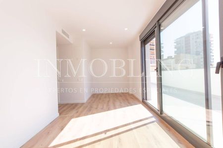 3 room luxury penthouse for rent in Mataró, Catalonia - Photo 3
