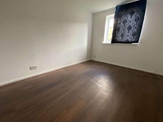 Coopers Close, Dagenham, RM10 - Photo 1