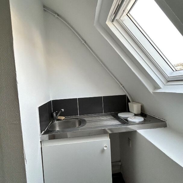 Location Appartement 1 pièce 17m² - Photo 1