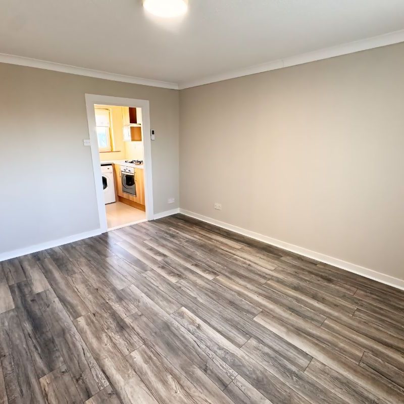 1 Bed, Upper Cottage Flat - Photo 1