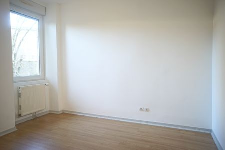 Location Appartement 5 pièces 89m² - Photo 3