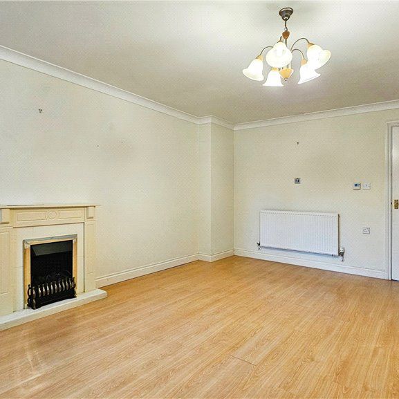 Parkside Place, Staines-upon-Thames, Surrey, TW18 2QZ - Photo 1
