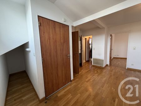 Location Appartement 2 pièces 42m² LA NEUVILLETTE 51100 - Photo 5