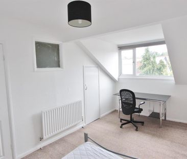 3 bedroom terraced house to rent - Photo 3