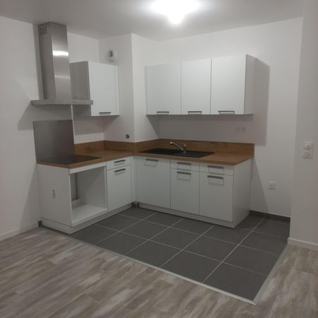 3 pièces - 61,39 m² - 1er étage - Colocation non autorisée - Photo 3