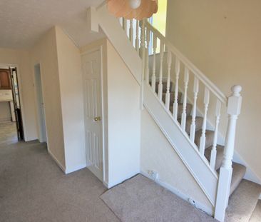 Pendle Close Wigan, Look__Title - Photo 5