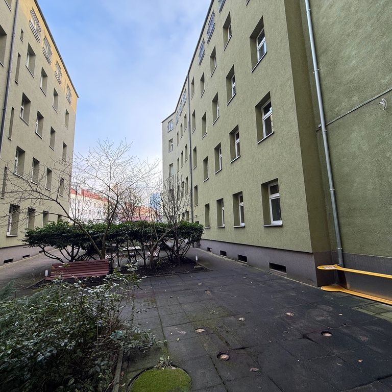 2pok Centrum al. Jana Pawła II oficyna - Фото 1