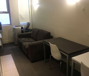Studio Apartment in Heart of Adelaide - Photo 1