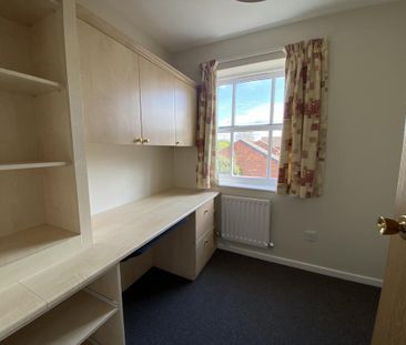 3 bedroom semi-detached house to rent - Photo 4