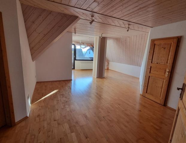 Schöne 3-Zimmerwohnung DG - Photo 1