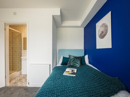 1 bedroom in a house share to rent - Photo 5