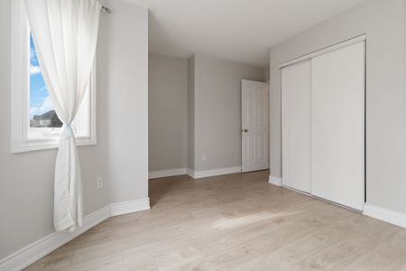 For Lease - 2400 Bankside Drive, Mississauga, Ontario - Photo 5