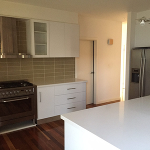 25 Dunkirk Drive, Point Cook VIC - Photo 2