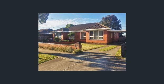 Location Location! - Photo 1