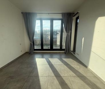 Appartement te huur - Photo 1