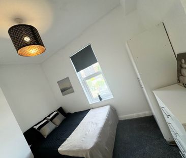 Knowle Road (room 4), Burley, Leeds - Photo 5