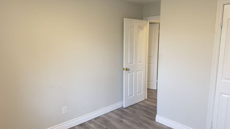 For Lease - 54 Elgin Mills Road Unit# Main, Richmond Hill, Ontario - Photo 4