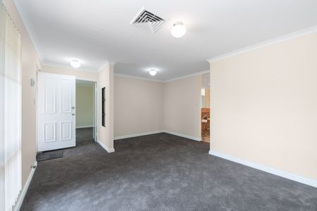 24 Goroka Grove, Ballajura - Photo 4