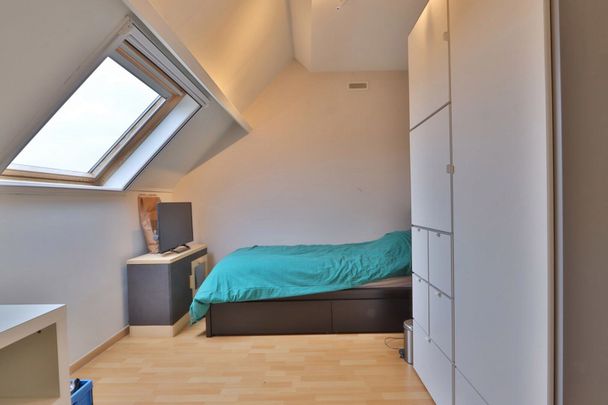 3-slpk duplex appartement te huur nabij centrum Beveren! - Photo 1