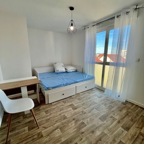 Location Appartement 1 pièce 23m² TROYES 10000 - Photo 1