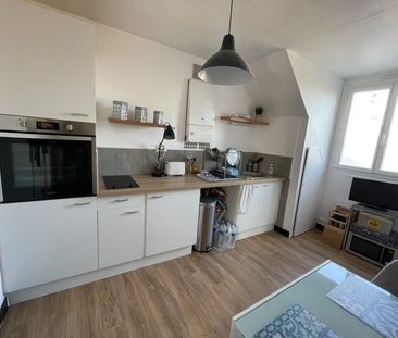 Location Appartement 2 pièces 49m² COUTANCES 50200 - Photo 2