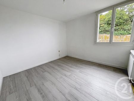 Location Appartement 3 pièces 65m² CHAMALIERES 63400 - Photo 3