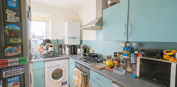 Larkhall Lane - Photo 2