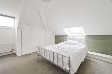 Bartholomew Square, Clerkenwell, EC1V - Photo 3