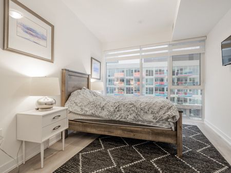 For Lease - 333 Sunseeker Avenue Unit# 528, Innisfil, Ontario - Photo 4