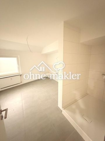 Erstbezug nach Sanierung - 4,5-Zimmer-Wohnung mit Balkon, Gartenanteil, 2 Stellplätzen - Foto 3