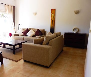 Apartamento planta baja en alquiler en Marbella, Marbella - Photo 6