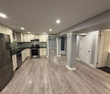 For Lease - 170 Orchard Hts Boulevard, Aurora, Ontario - Photo 2