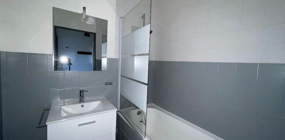 Location Appartement 1 pièce 19m² - Photo 2